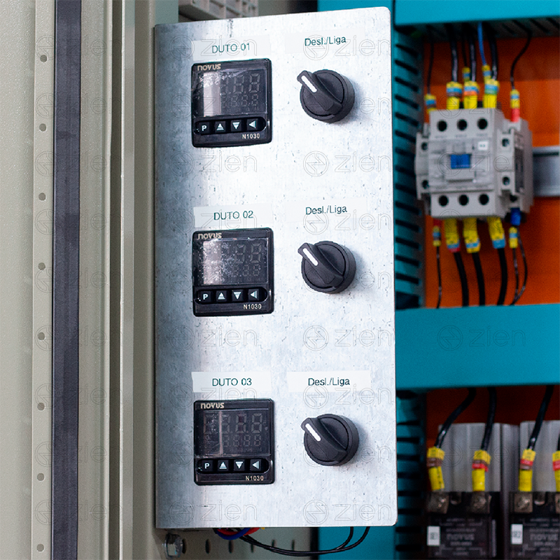 PAINEL DE COMANDO INDUSTRIAL COM CONTROLADOR DE TEMPERATURA DIGITAL MIROPROCESSADO PID - 11 ZONAS PAINEL DE COMANDO INDUSTRIAL COM CONTROLADOR DE TEMPERATURA DIGITAL MIROPROCESSADO PID - 11 ZONAS